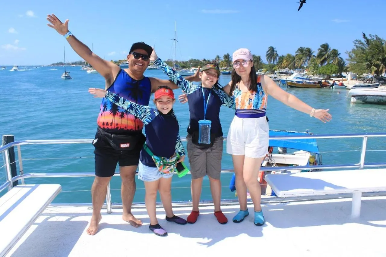 Catamaran Fragata 칸쿤 0*,  멕시코