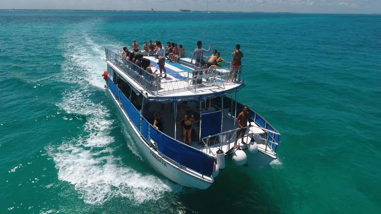Catamaran Fragata 칸쿤 멕시코